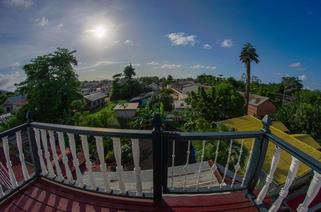 Guesthouse Un Pied-A-Terre Paramaribo Eksteriør bilde