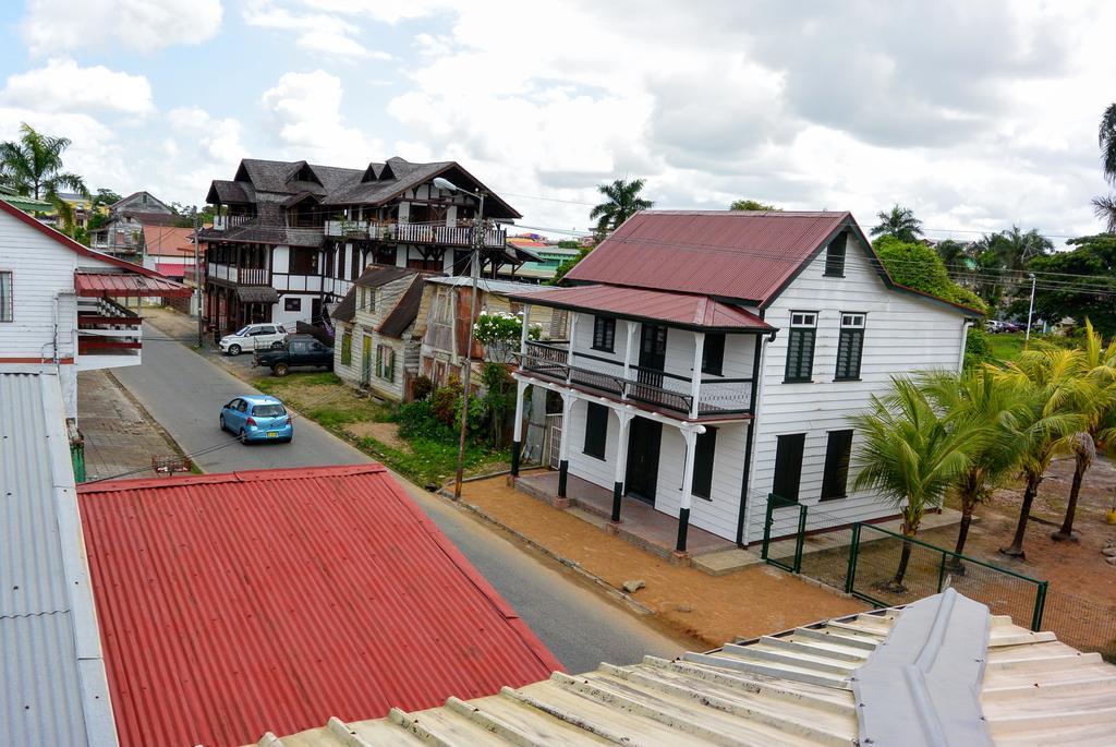 Guesthouse Un Pied-A-Terre Paramaribo Eksteriør bilde